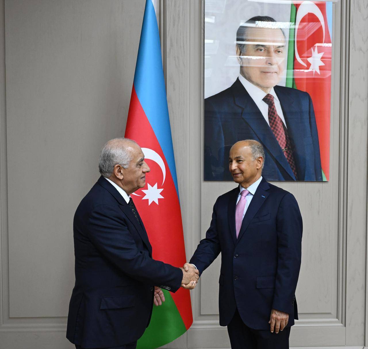 Beynəlxalq Üzgüçülük Federasiyası ilə tərəfdaşlığın genişləndirilməsi müzakirə edilib (FOTO)