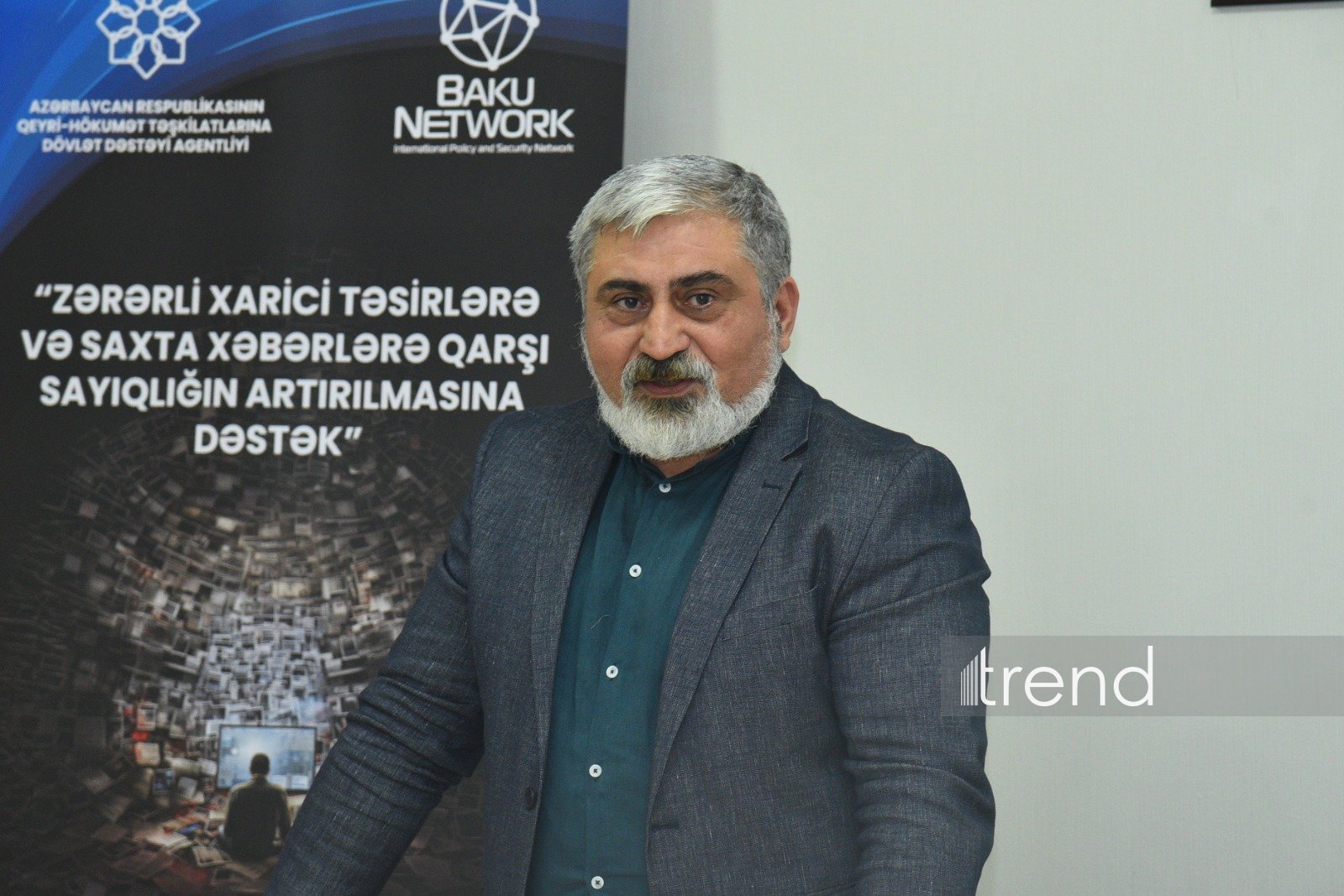 “Zərərli xarici təsirlərə və saxta xəbərlərə qarşı sayıqlığın artırılmasına dəstək” layihəsi çərçivəsində İlahiyyat İnstitutu tələbələri ilə görüş keçirilib (FOTO/VİDEO)