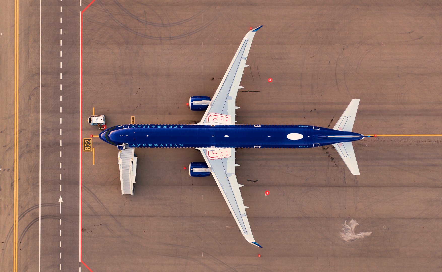 AZAL daha bir yeni nəsil “Airbus A321neo” təyyarəsi ilə donanmasını genişləndirib (FOTO)