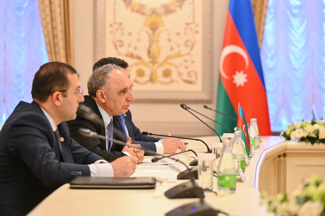 Azərbaycan və Rusiya Baş prokurorluqları arasında əməkdaşlıq proqramı imzalanıb (FOTO)