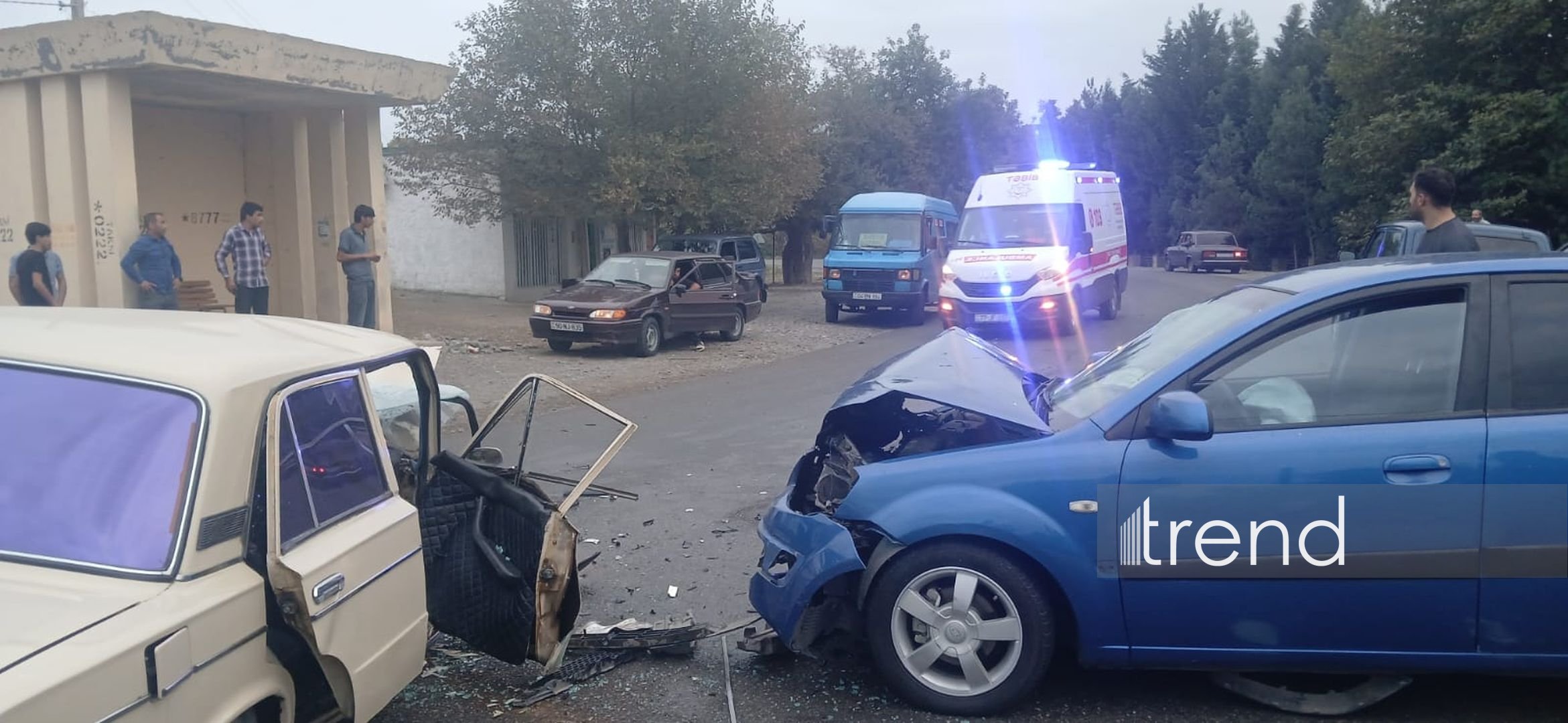 Bərdədə qəza zamanı xəsarət alanların kimliyi məlum olub (YENİLƏNİB) (FOTO)