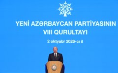 Prezident İlham Əliyev Yeni Azərbaycan Partiyasının VIII Qurultayında çıxış edir (FOTO)