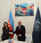 UNEC-də APTIS Mərkəzi fəaliyyətə başlayıb (FOTO)