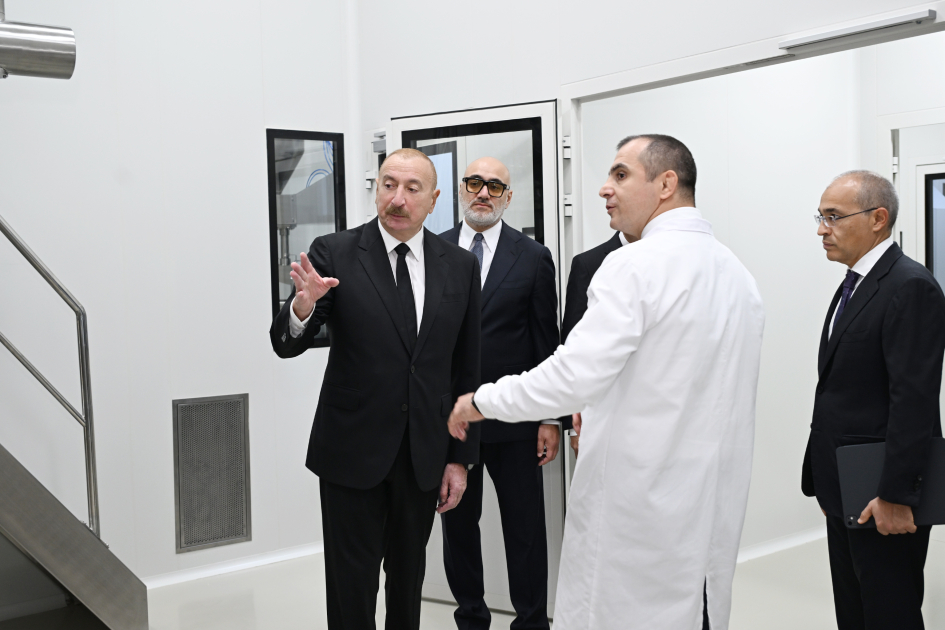 Prezident İlham Əliyev Pirallahı Sənaye Parkında dərman istehsalı müəssisəsinin açılışında iştirak edib (FOTO)