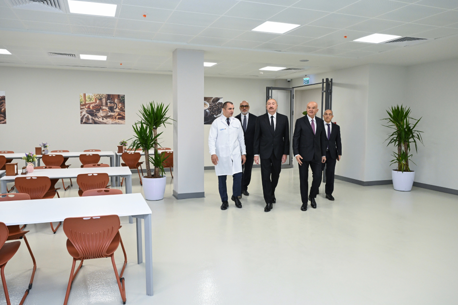 Prezident İlham Əliyev Pirallahı Sənaye Parkında dərman istehsalı müəssisəsinin açılışında iştirak edib (FOTO)