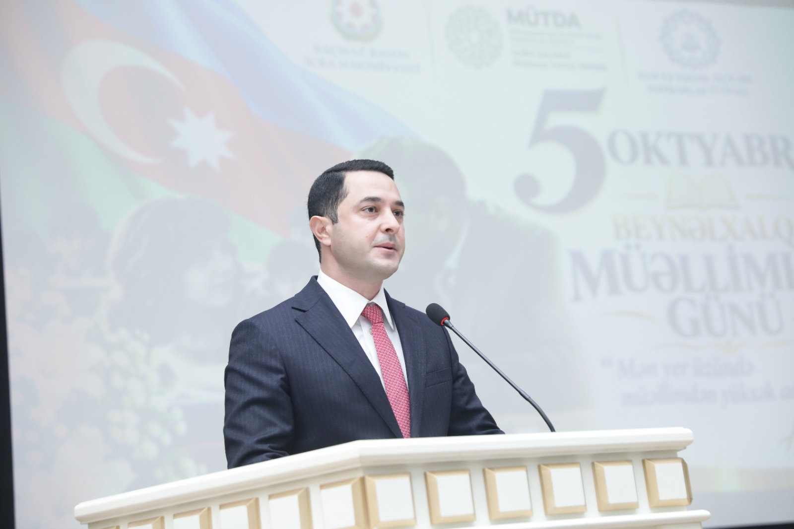 Xaçmazda 5 Oktyabr – Beynəlxalq Müəllimlər Gününə həsr olunmuş tədbir keçirilib (FOTO)