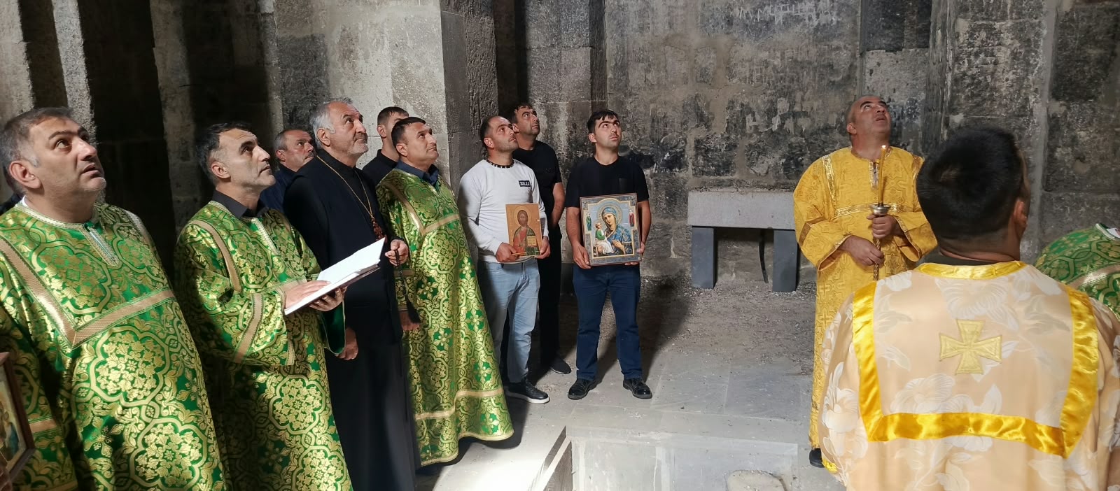 Alban-Udi dini icmasının nümayəndələri Laçında Ağoğlan Monastrını ziyarət ediblər (FOTO)