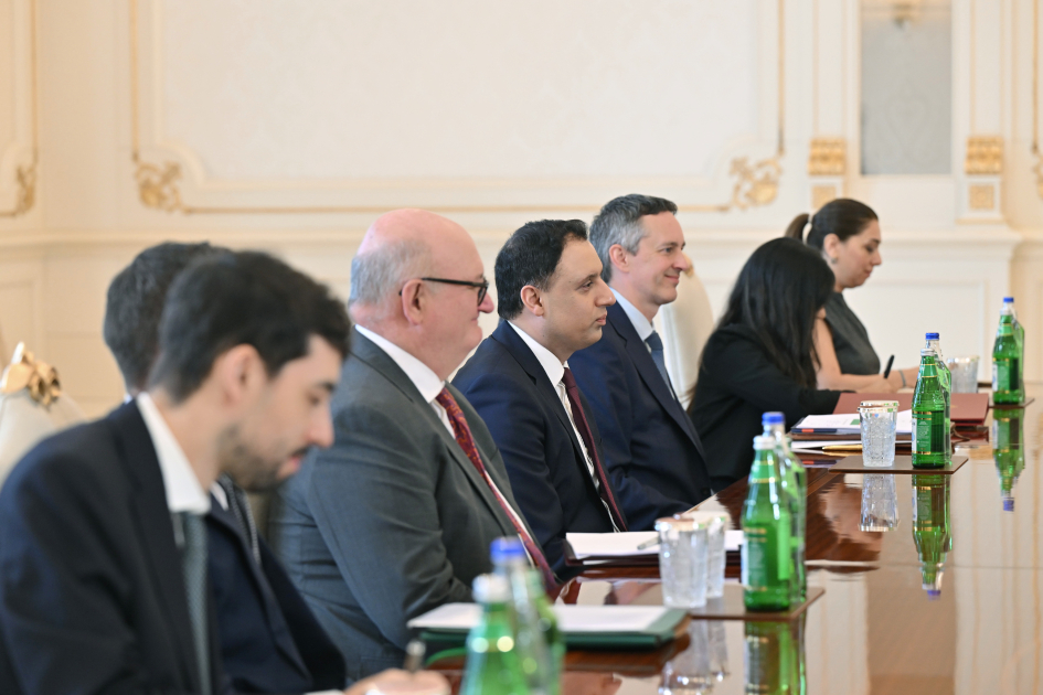 Prezident İlham Əliyev Böyük Britaniyanın ticarət üzrə dövlət nazirini qəbul edib (FOTO)