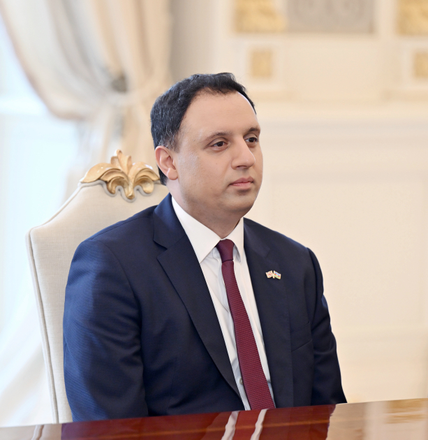 Prezident İlham Əliyev Böyük Britaniyanın ticarət üzrə dövlət nazirini qəbul edib (FOTO)