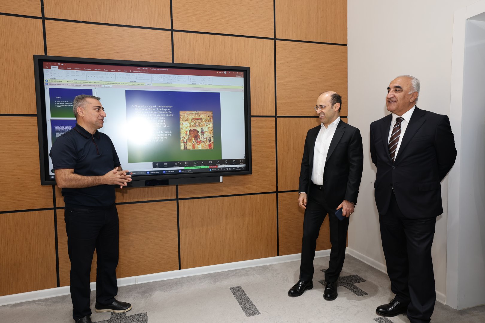 PASHA Holdingin Baş İcraçı Direktoru UNEC tələbələri üçün master-klass keçib (FOTO)