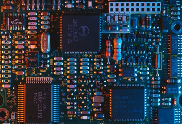 Samsung əməliyyat mənfəətinin 800 faiz artacağını gözləyir