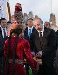 Prezident İlham Əliyev MDB Ölkələrinin Milli Kulinariya Festivalı ilə tanış olub, rəsmi qəbulda iştirak edib (FOTO)