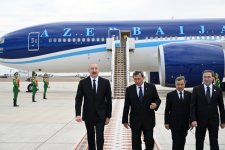 Prezident İlham Əliyev Türkmənistana işgüzar səfərə gəlib (FOTO)