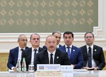 Prezident İlham Əliyev Türkmənbaşıda Azərbaycan və Mərkəzi Asiya Dövlət başçılarının 8-ci Məşvərət görüşündə iştirak edir (FOTO)