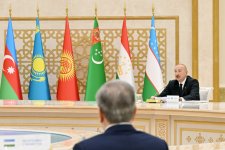 Prezident İlham Əliyev Türkmənbaşıda Azərbaycan və Mərkəzi Asiya Dövlət başçılarının 8-ci Məşvərət görüşündə iştirak edir (FOTO)