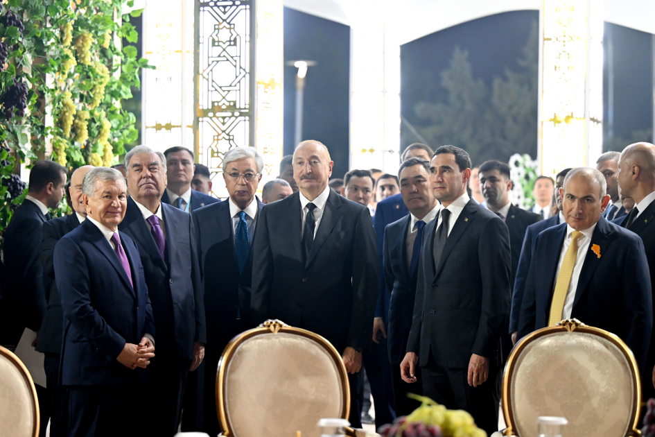 Prezident İlham Əliyev MDB Ölkələrinin Milli Kulinariya Festivalı ilə tanış olub, rəsmi qəbulda iştirak edib (FOTO)