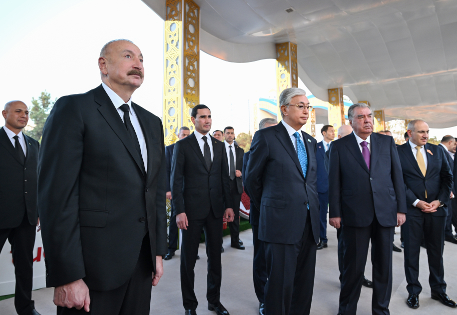 Prezident İlham Əliyev MDB Ölkələrinin Milli Kulinariya Festivalı ilə tanış olub, rəsmi qəbulda iştirak edib (FOTO)