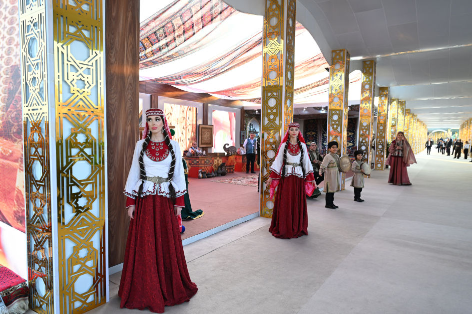 Prezident İlham Əliyev MDB Ölkələrinin Milli Kulinariya Festivalı ilə tanış olub, rəsmi qəbulda iştirak edib (FOTO)