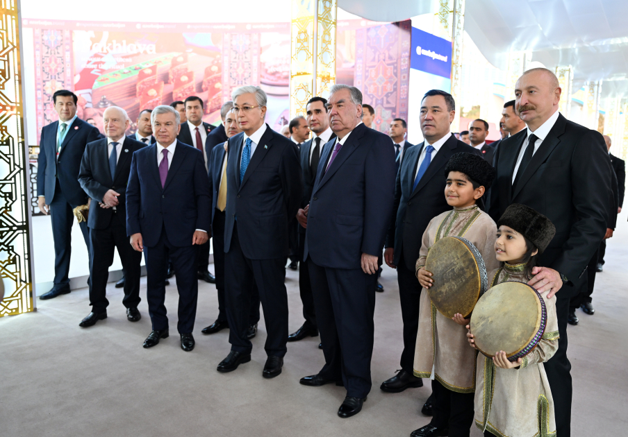 Prezident İlham Əliyev MDB Ölkələrinin Milli Kulinariya Festivalı ilə tanış olub, rəsmi qəbulda iştirak edib (FOTO)