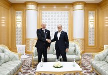 Türkmənbaşı şəhərində Prezident İlham Əliyevin İran Prezidenti ilə görüşü keçirilib (FOTO)