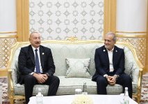 Türkmənbaşı şəhərində Prezident İlham Əliyevin İran Prezidenti ilə görüşü keçirilib (FOTO)