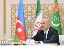 Prezident İlham Əliyev Türkmənbaşı şəhərində Xəzər Ekoloji Sammitinin geniş tərkibdə iclasında iştirak edib (FOTO)