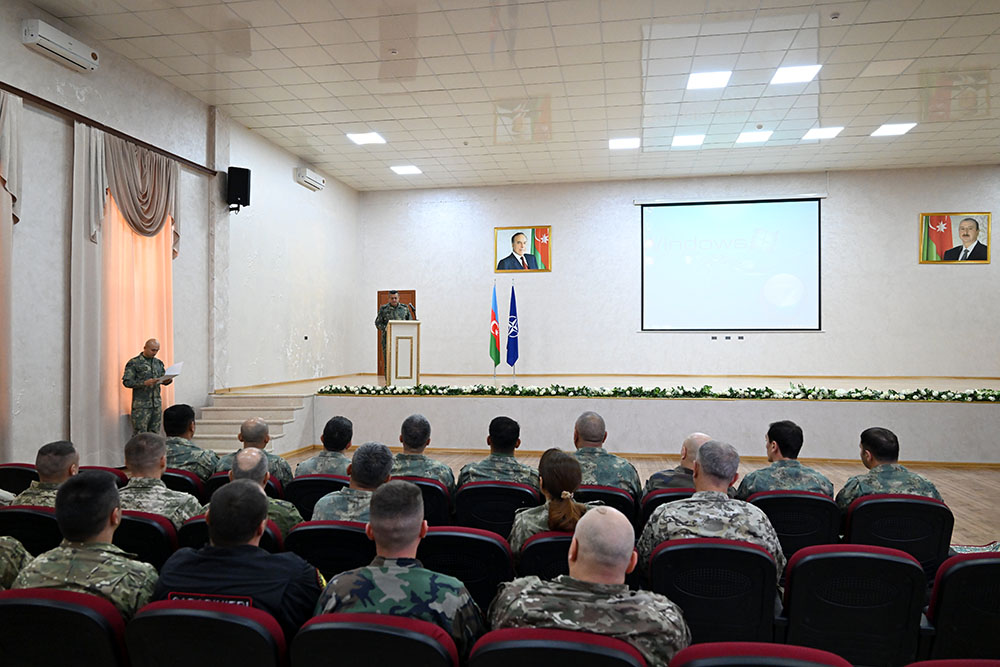 Bakıda NATO-nun təlim kursu keçirilir (FOTO)