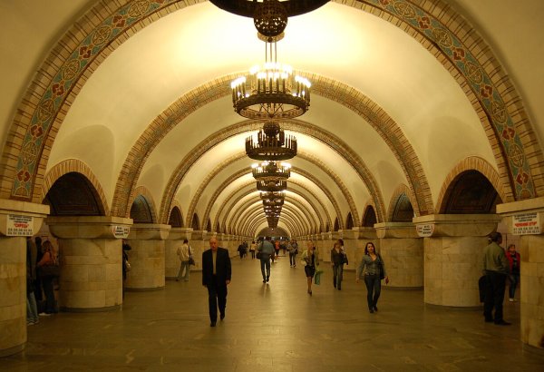 Kiyev metrosunun fəaliyyəti dayandırılıb
