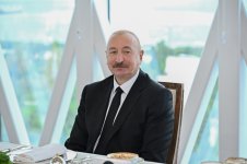 Prezident İlham Əliyev və Rusiyanın Çeçenistan Respublikasının başçısı birgə nahar ediblər (FOTO)