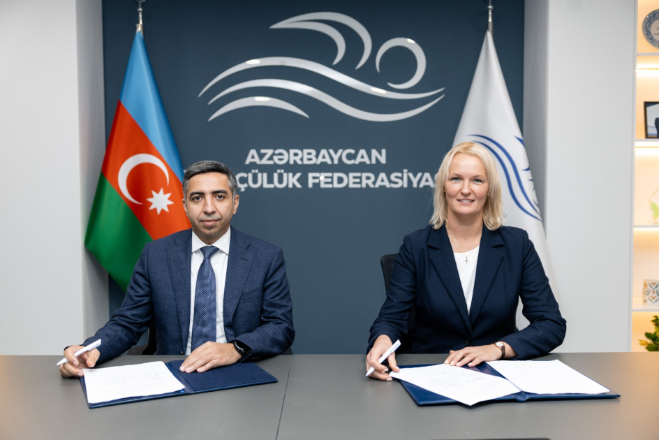 Azərbaycan və Belarus üzgüçülük federasiyaları arasında memorandum imzalanıb (FOTO)