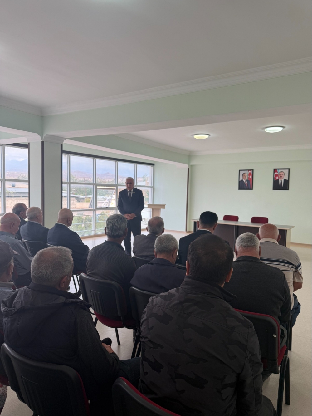 Milli Məclisin deputatı Vüqar Rəhimzadə Culfada seçiciləri ilə növbəti görüşünü keçirib (FOTO)
