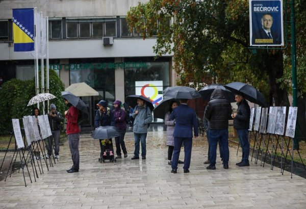 Sarayevoda mina qurbanlarına həsr olunmuş növbəti ekspozisiya keçirilib (FOTO)