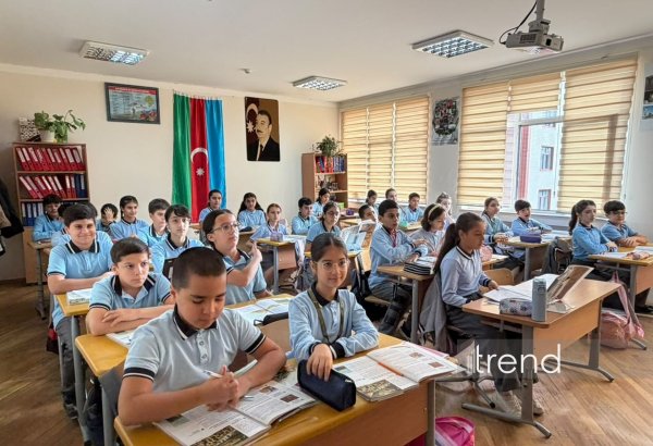 Vahid geyim forması məktəblərdə uğurla tətbiq olunur - 247 nömrəli məktəbdən REPORTAJ (FOTO/VİDEO)
