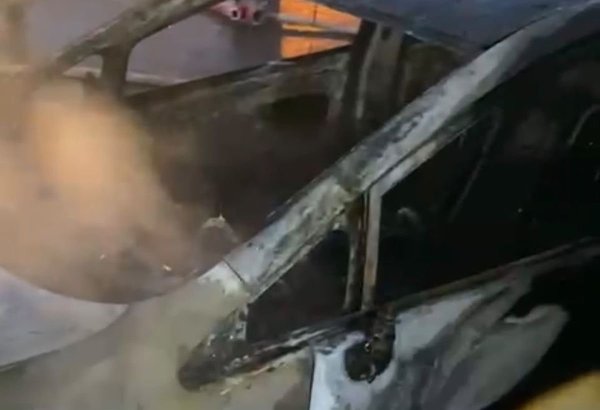 Bakıda məktəb direktorunun avtomobili yandırılıb