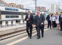 Çexiyanın nəqliyyat naziri Bakı Dəmiryol Vağzalında olub (FOTO)