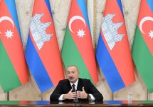Prezident İlham Əliyev və Kambocanın Baş naziri mətbuata bəyanatlarla çıxış ediblər (FOTO)