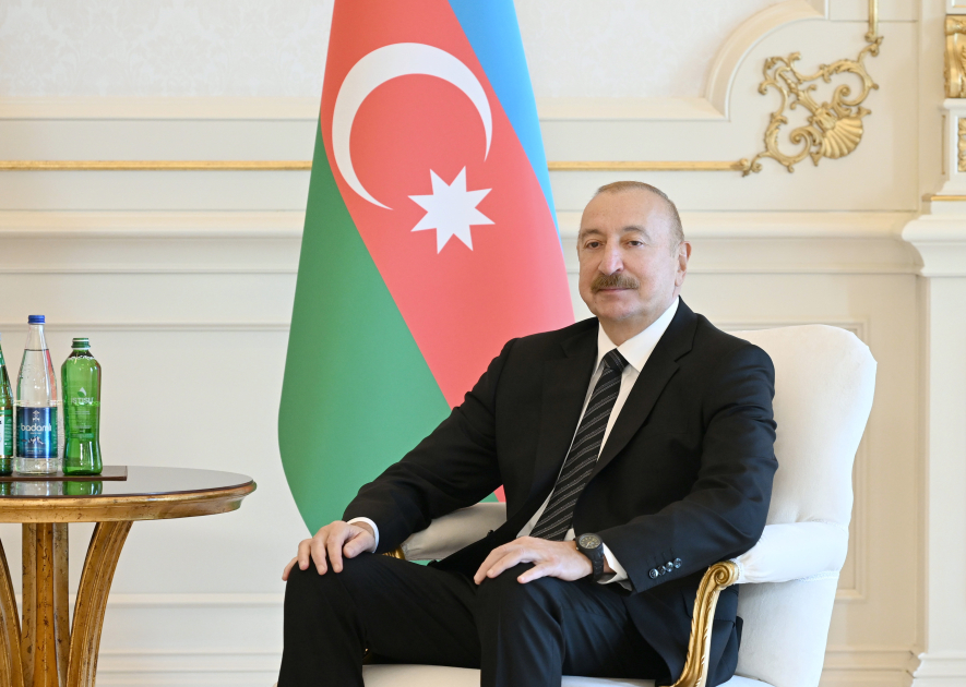 Prezident İlham Əliyevin Kambocanın Baş naziri ilə məhdud tərkibdə görüşü olub (FOTO)