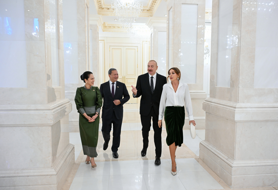 Prezident İlham Əliyev və Birinci xanım Mehriban Əliyevanın adından Kambocanın Baş naziri və Birinci xanımının şərəfinə rəsmi nahar verilib (FOTO)