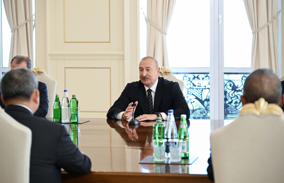 Prezident İlham Əliyevin Kambocanın Baş naziri ilə geniş tərkibdə görüşü olub (FOTO)