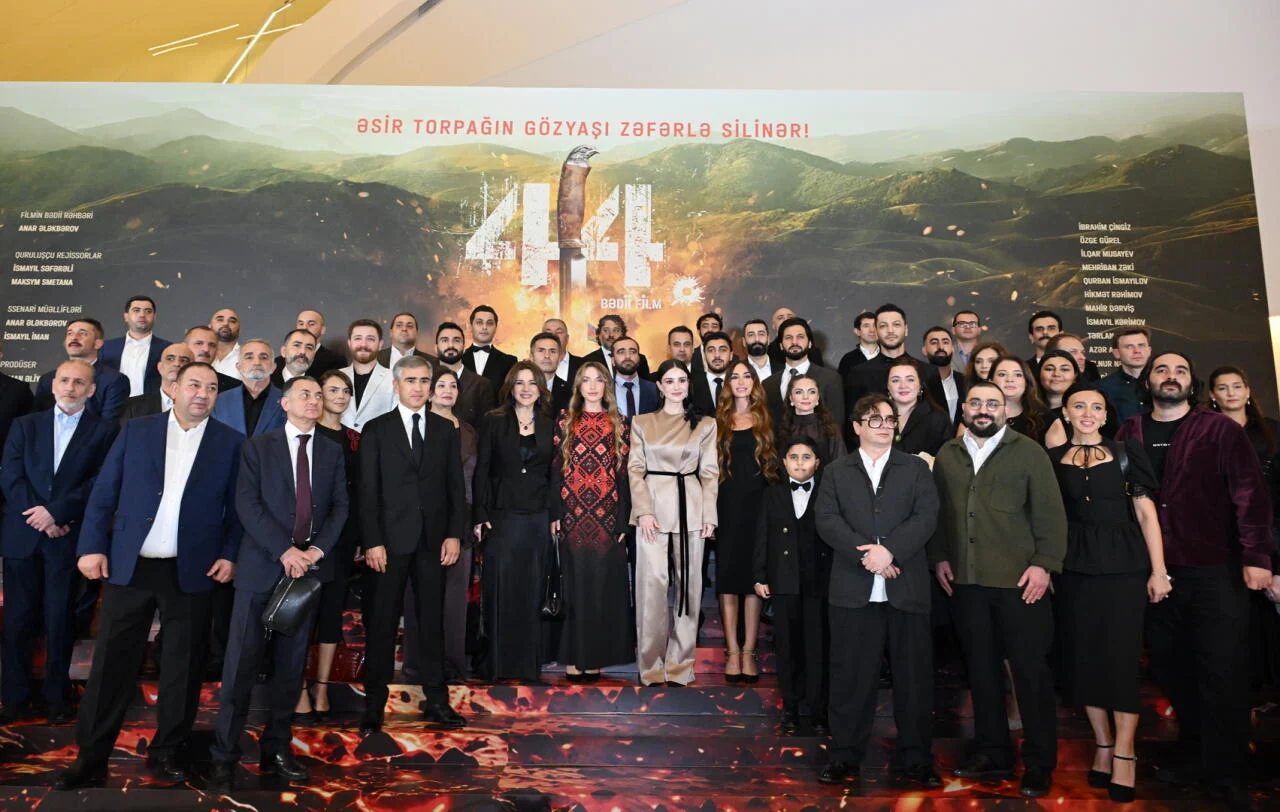 Heydər Əliyev Mərkəzində "44"ün premyerası keçirilib – göz yaşları, qürur və alqışlar (FOTOLAR)