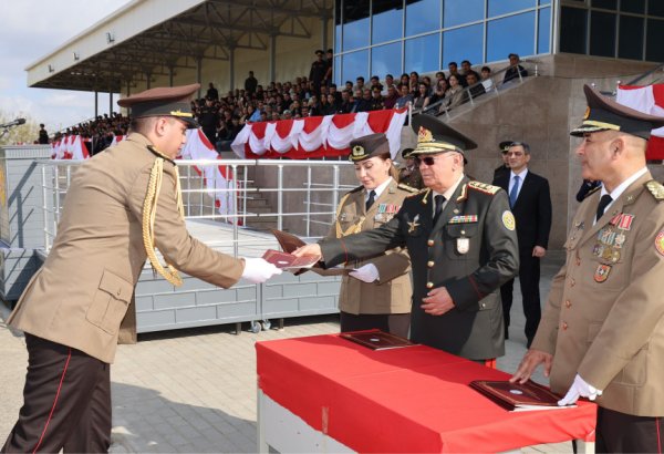 FHN-in Akademiyasında gənc kursantların hərbi andiçmə və məzunların buraxılış mərasimi keçirilib (FOTO/VİDEO)