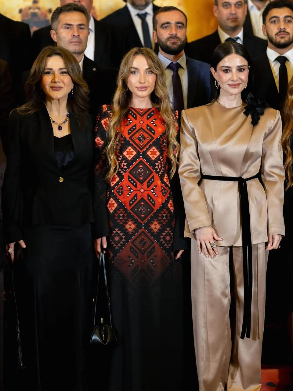Alyona Əliyeva “44” filminin təqdimatından görüntülər paylaşıb (FOTO)