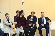 "44" filminin yaradıcı heyətinin brifinqi keçirilib (FOTO/VİDEO)