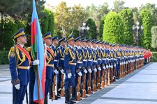 Laos Prezidentinin Bakıda rəsmi qarşılanma mərasimi olub (FOTO/VİDEO)
