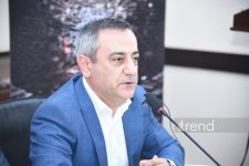“Zərərli xarici təsirlərə və saxta xəbərlərə qarşı sayıqlığın artırılmasına dəstək” layihəsi çərçivəsində Azərbaycan Dillər Universitetinin tələbələri ilə görüş keçirilib (FOTO/VİDEO)