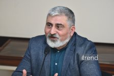 “Zərərli xarici təsirlərə və saxta xəbərlərə qarşı sayıqlığın artırılmasına dəstək” layihəsi çərçivəsində Azərbaycan Dillər Universitetinin tələbələri ilə görüş keçirilib (FOTO/VİDEO)