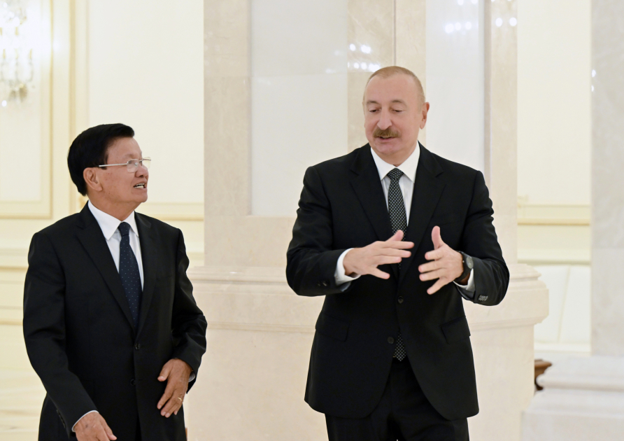 Prezident İlham Əliyevin adından Laos Prezidentinin şərəfinə rəsmi nahar verilib (FOTO)