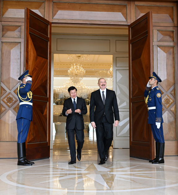 Prezident İlham Əliyevin adından Laos Prezidentinin şərəfinə rəsmi nahar verilib (FOTO)