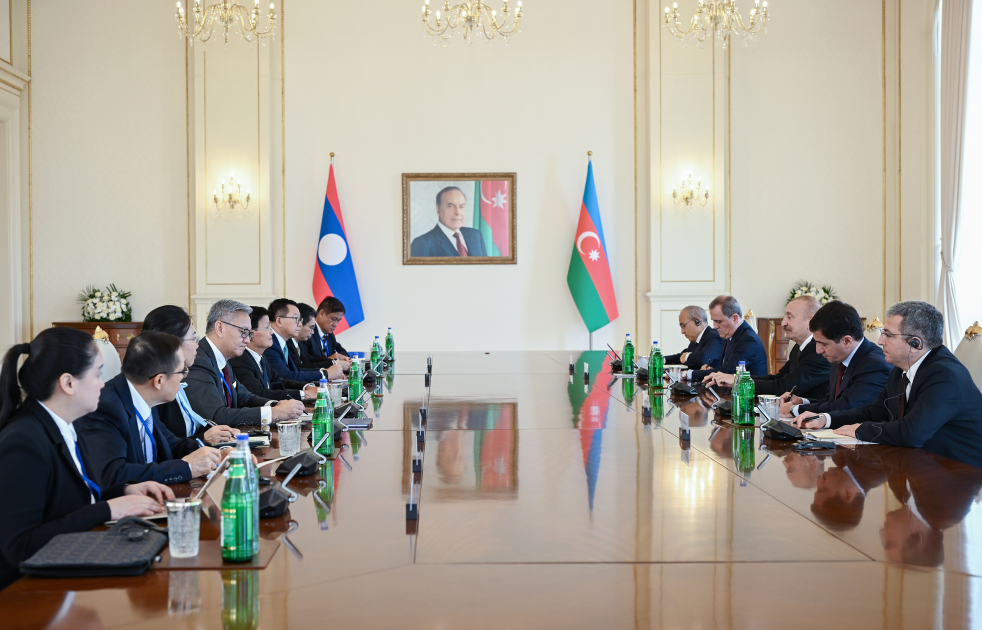 Prezident İlham Əliyevin Laos Prezidenti ilə geniş tərkibdə görüşü olub (FOTO)