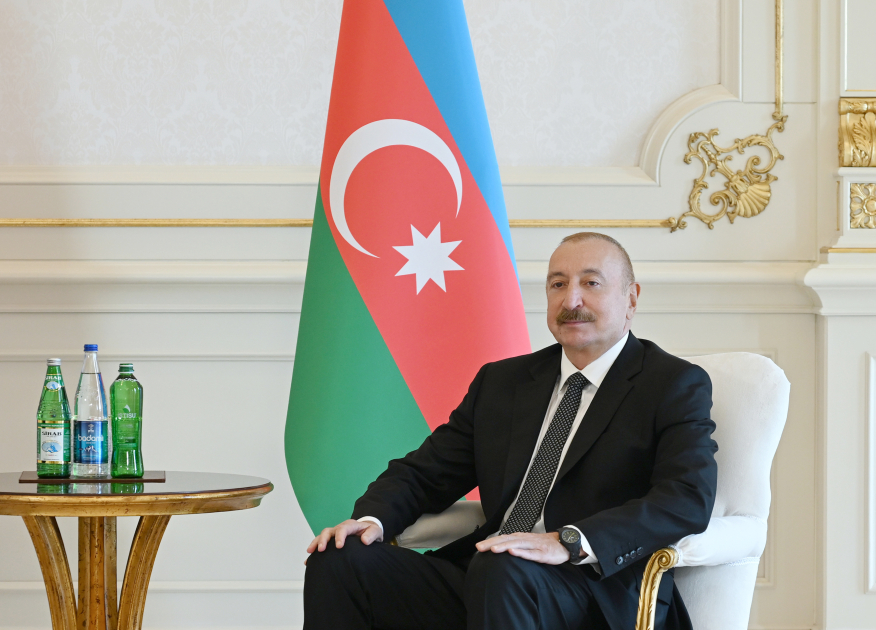 Prezident İlham Əliyevin Laos Prezidenti ilə təkbətək görüşü olub (FOTO)